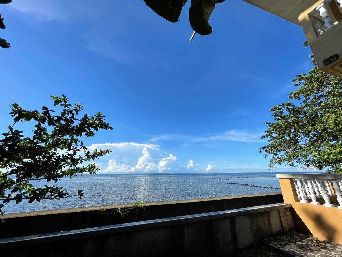 C - Side Inn Mambajao Ngoại thất bức ảnh